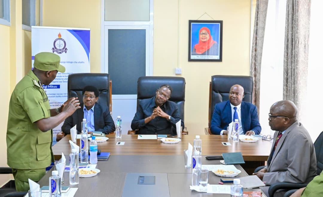 WAZIRI SIMBACHAWENE AONGOZA KIKAO KAZI NA VIONGOZI WA JESHI LA POLISI